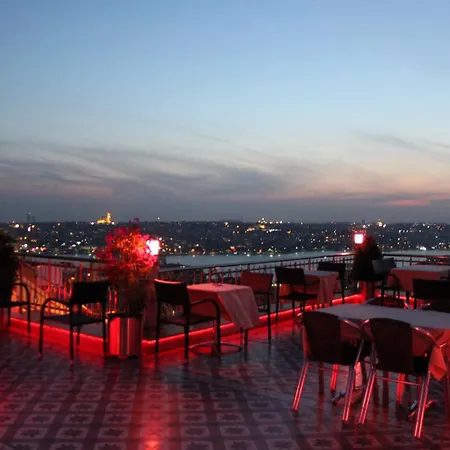 Otel Grand De Londres İstanbul