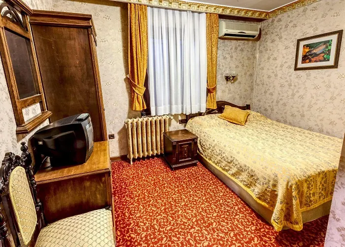 Отель Grand De Londres