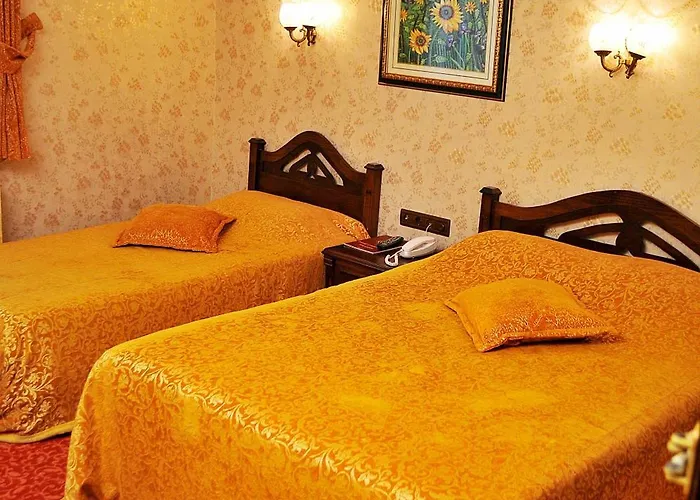 Отель Grand De Londres Стамбул